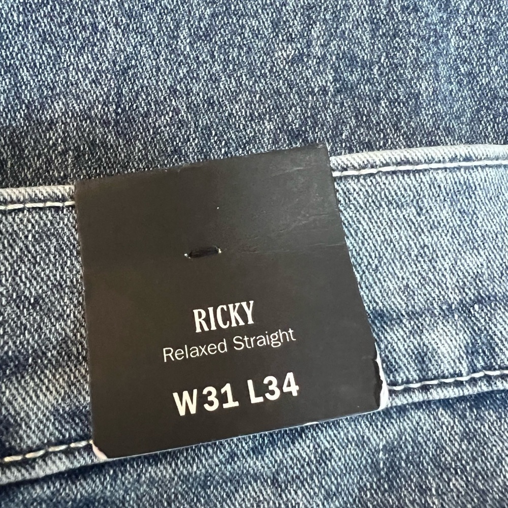 True Religion RICKY Relaxed Straight Men’s Jeans Size 31/34 NWT - Picture 6 of 9
